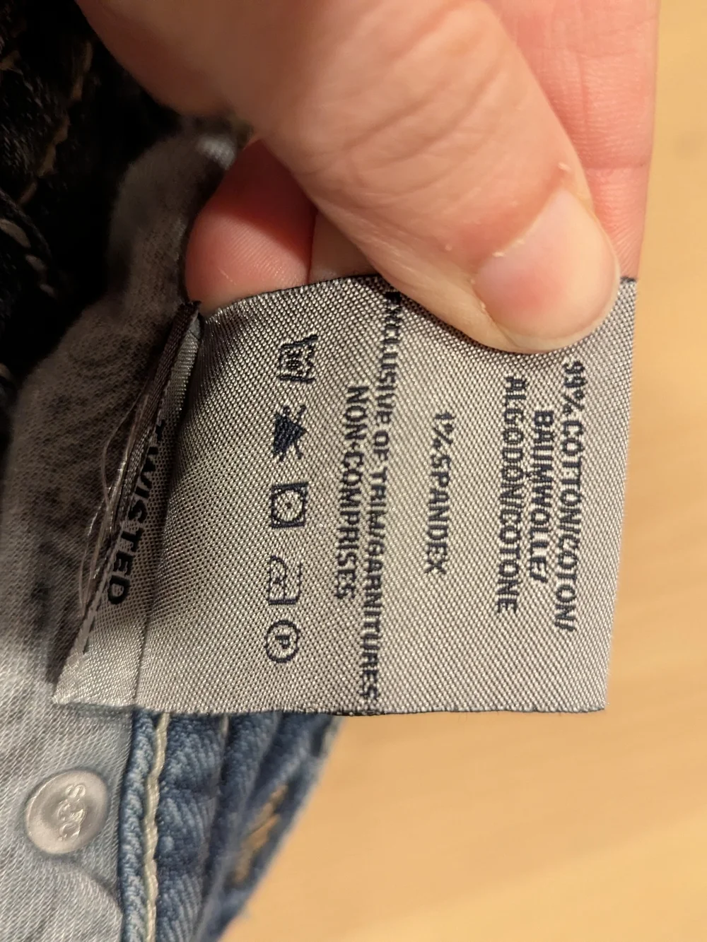 Silver Jeans bootcut silhouette